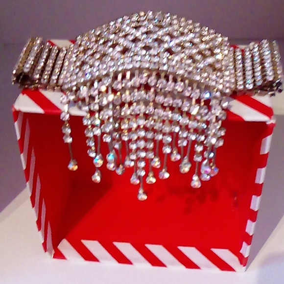 Beautiful bracelet - Picture 1 of 2